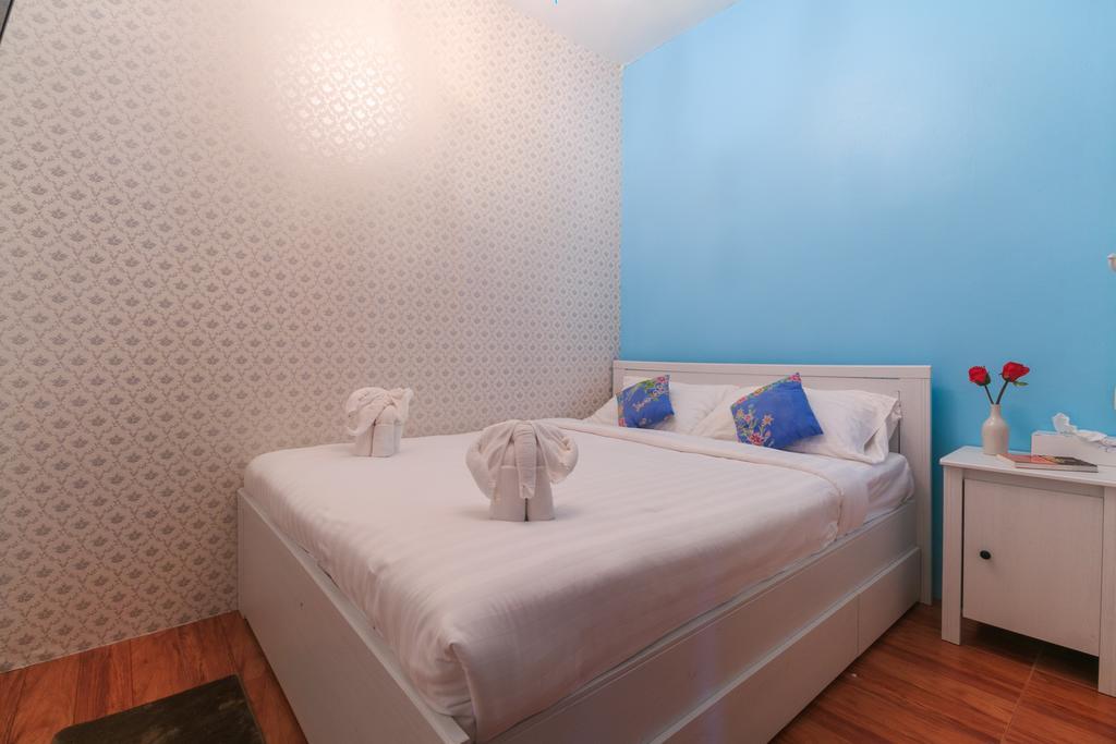 Frog House Bed & Breakfast (Adults Only) Patong Exterior foto